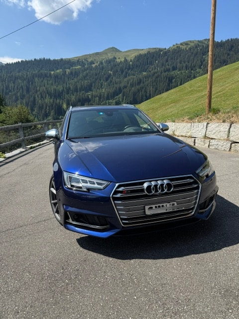 AUDI 3.0 V6 TFSI quattro S-Tronic-image-9