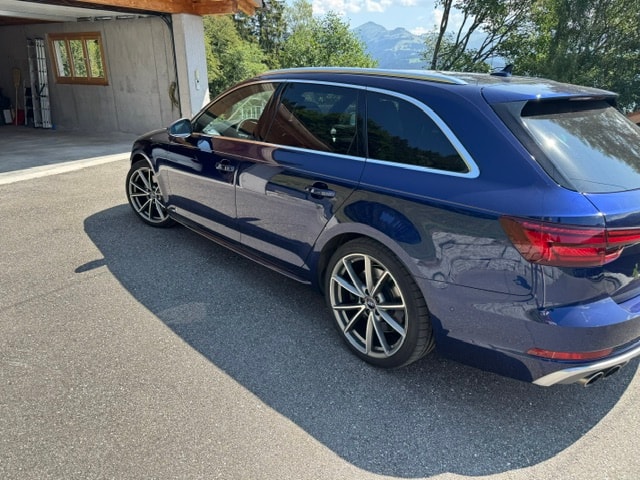AUDI 3.0 V6 TFSI quattro S-Tronic-image-8