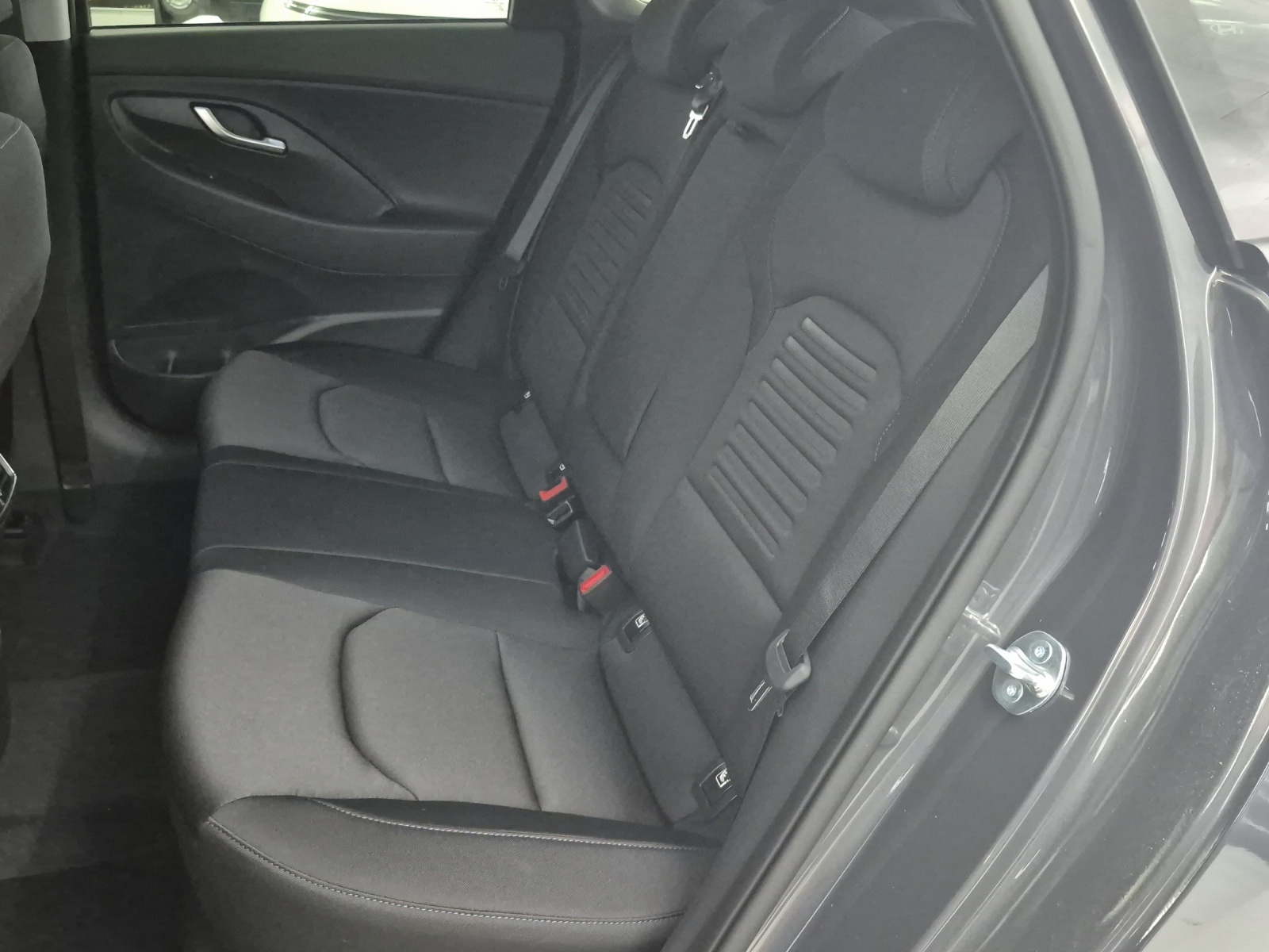 HYUNDAI i30 1.6 T-GDi Amplia MY26-image-6