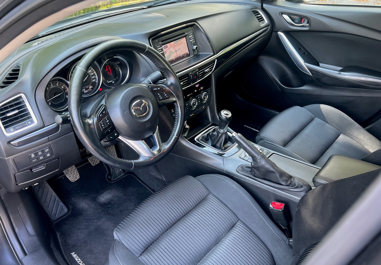 MAZDA 6 2.0 16V HP Revolution-image-6