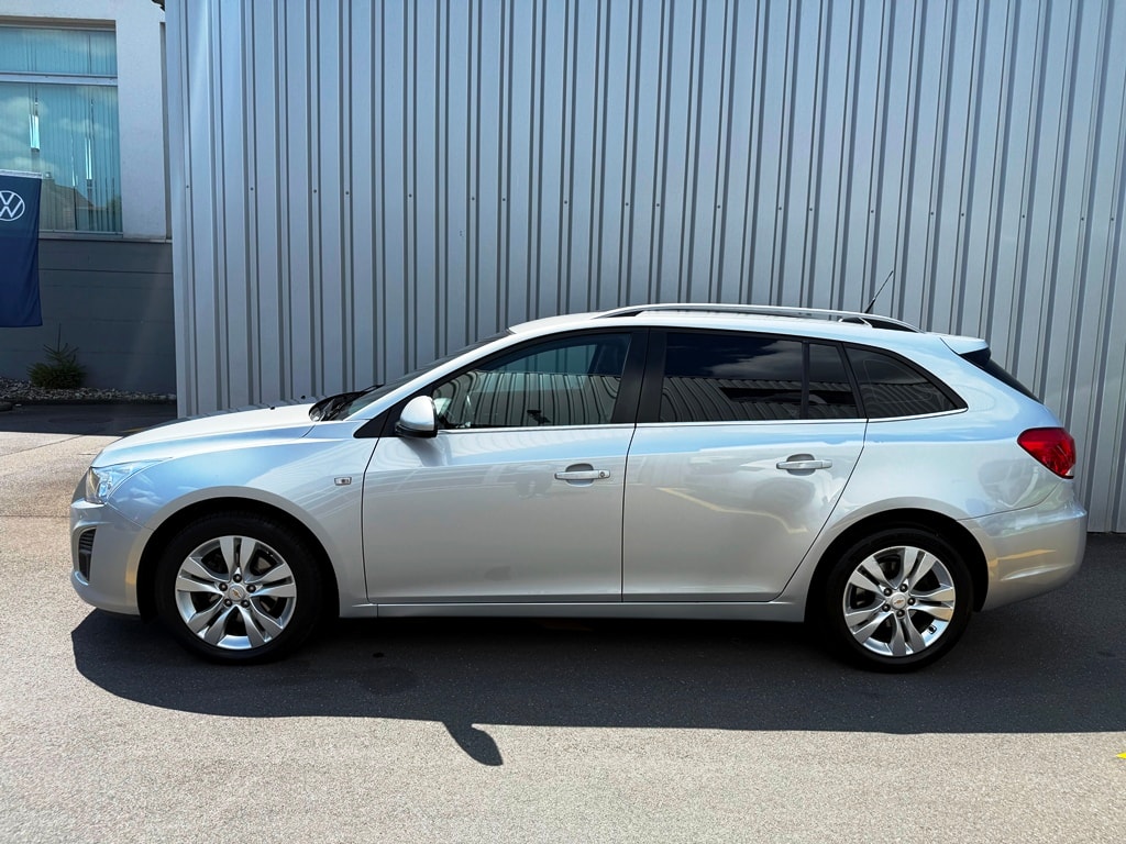 CHEVROLET Cruze Station Wagon 2.0 VCDi LTZ Automatic-showroom-element-2