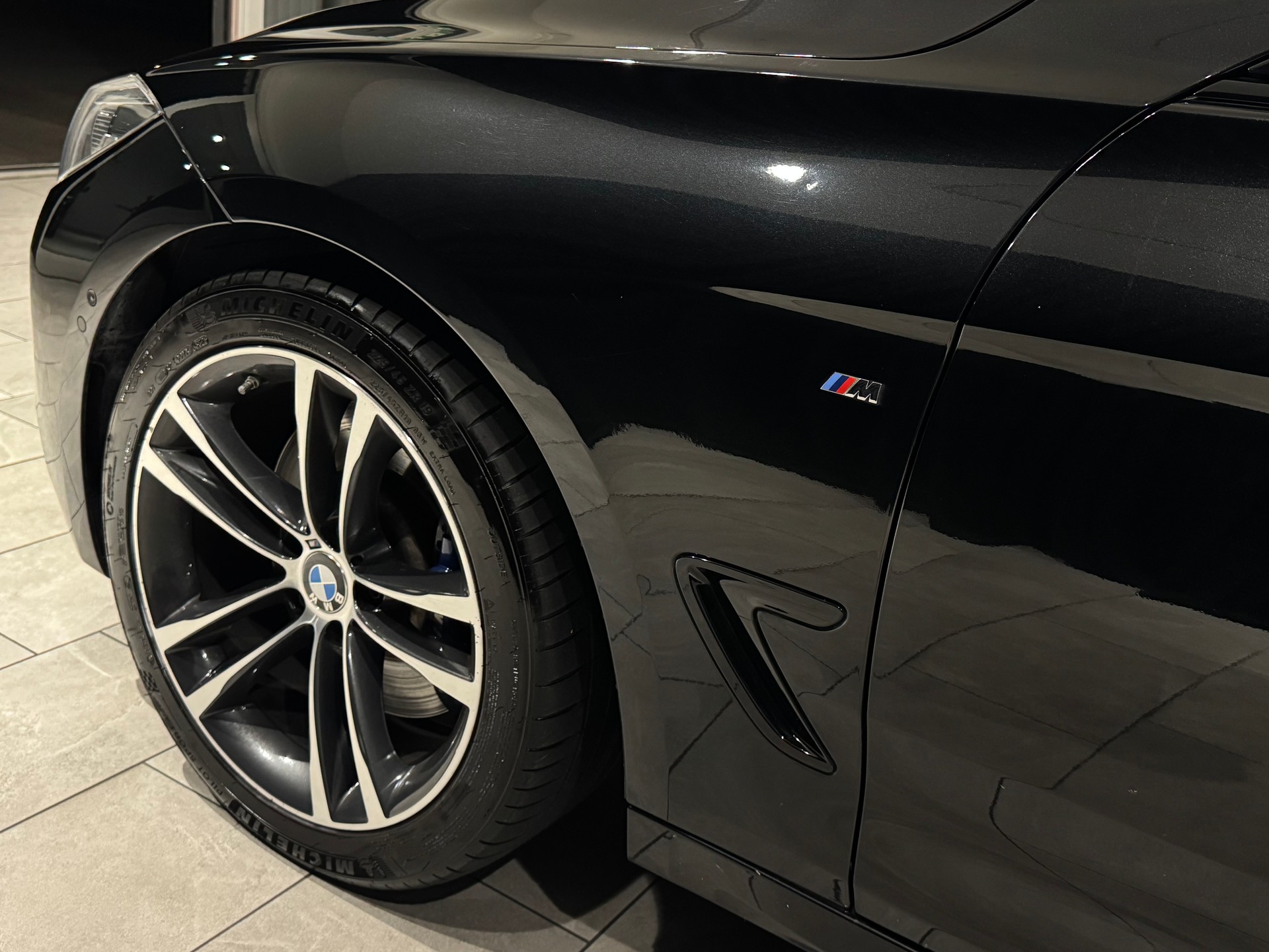 BMW 340i GT xDrive M Sport Steptronic | AHK 1800Kg |-image-10
