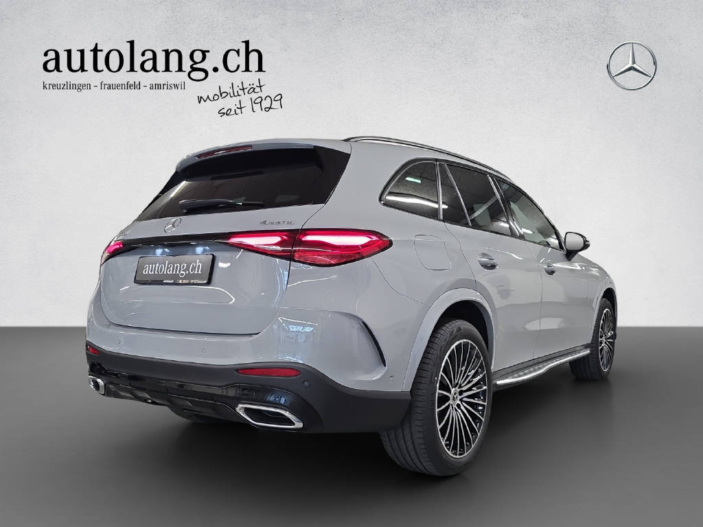MERCEDES-BENZ GLC 400 e AMG Line 4Matic EQ Star-showroom-element-3