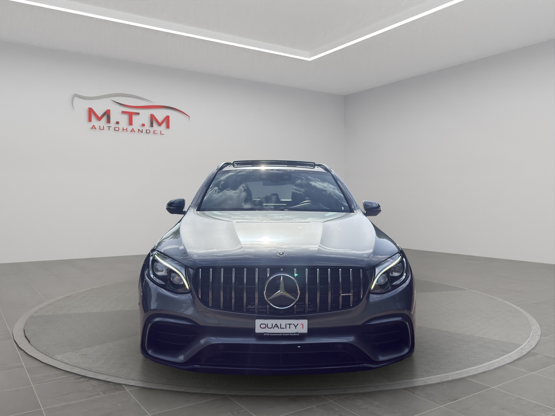 MERCEDES-BENZ GLC 63 S AMG 4Matic+ 9G-Tronic-showroom-element-2