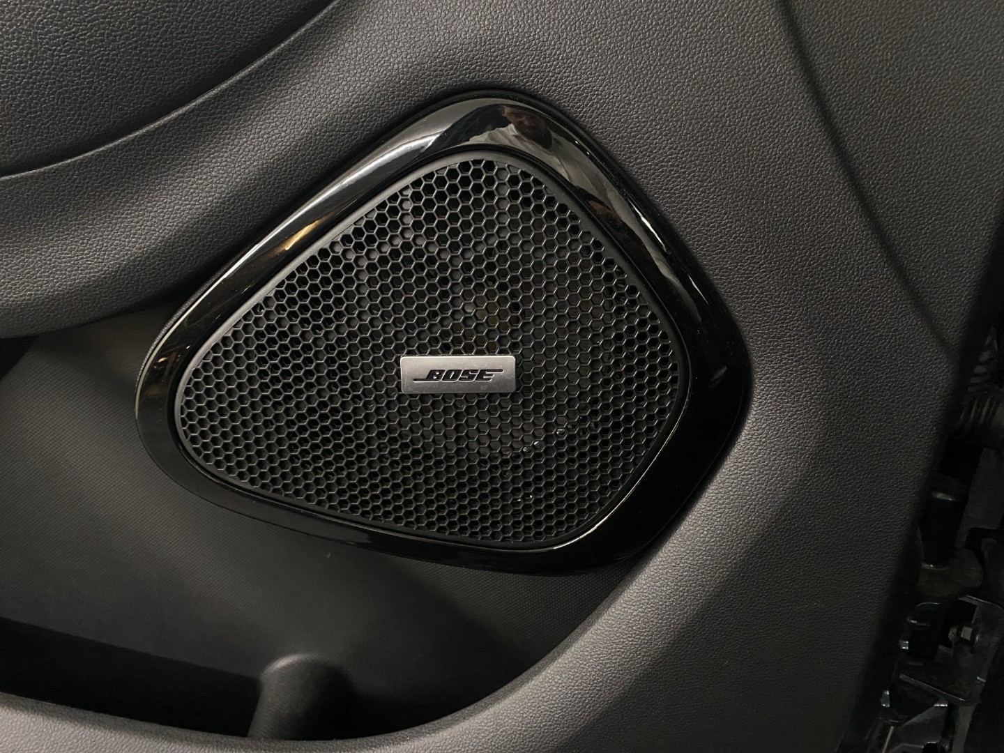 RENAULT Zoe Intens R135 (incl. Batterie)-image-8