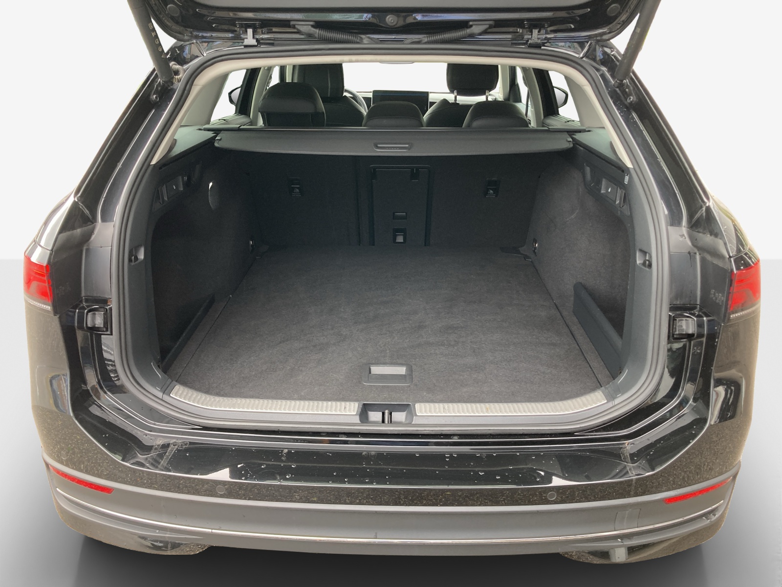 VW Passat Variant 2.0 TDI evo Business 4 Motion DSG-image-12