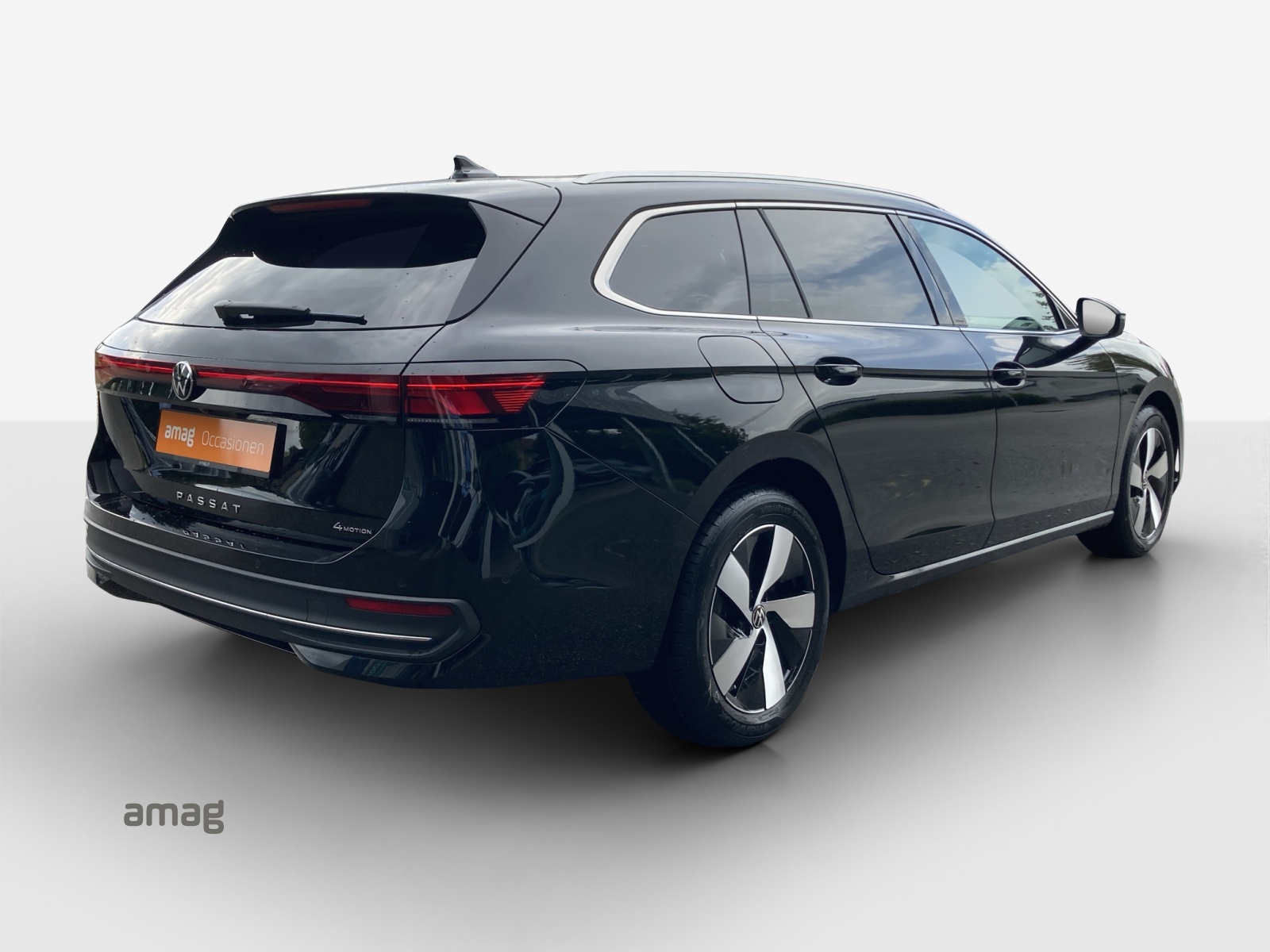 VW Passat Variant 2.0 TDI evo Business 4 Motion DSG-image-4