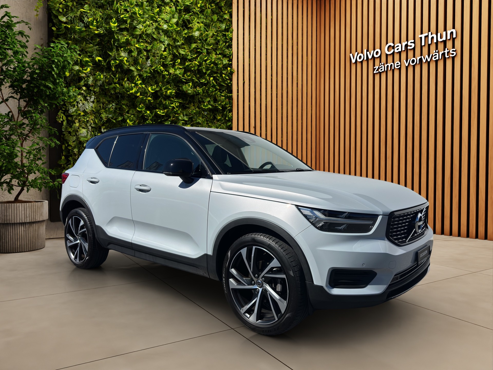VOLVO XC40 1.5 T3 R-Design-image-6