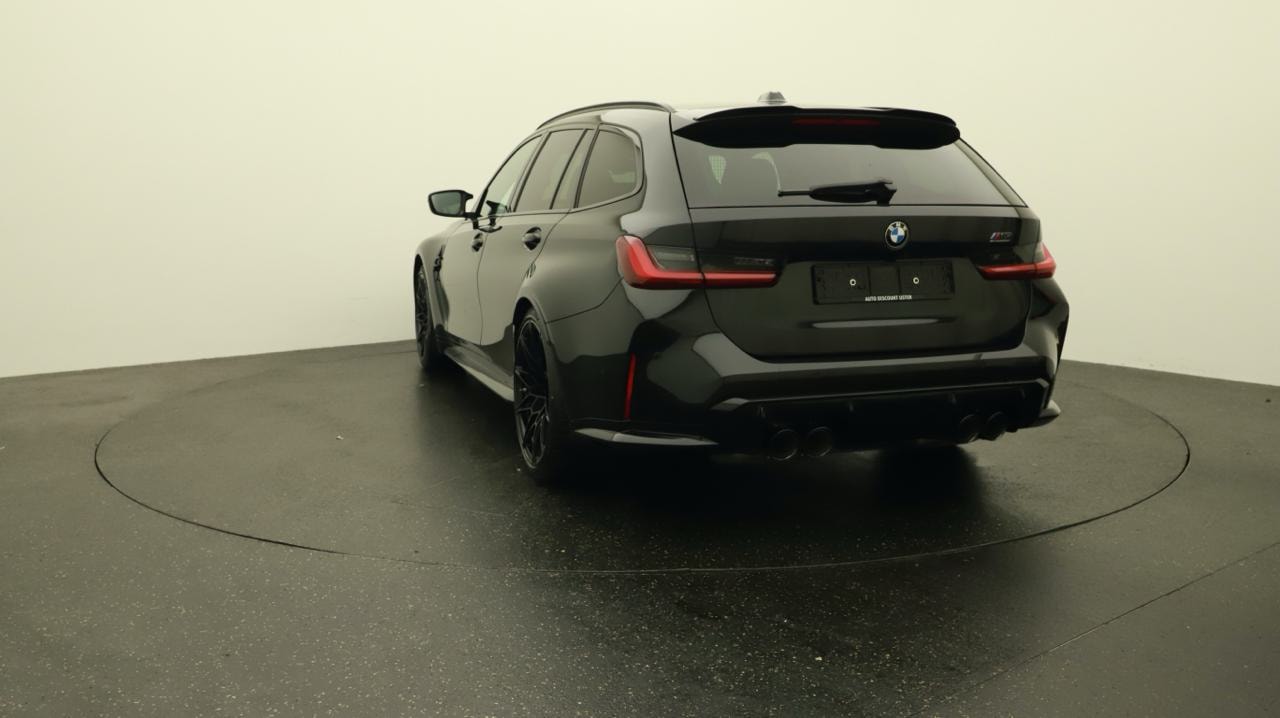 BMW M3 Touring xDrive Competition M-showroom-element-3