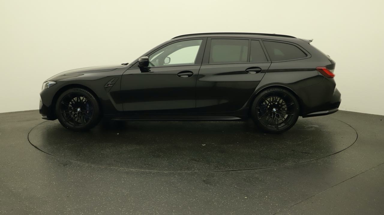 BMW M3 Touring xDrive Competition M-showroom-element-1