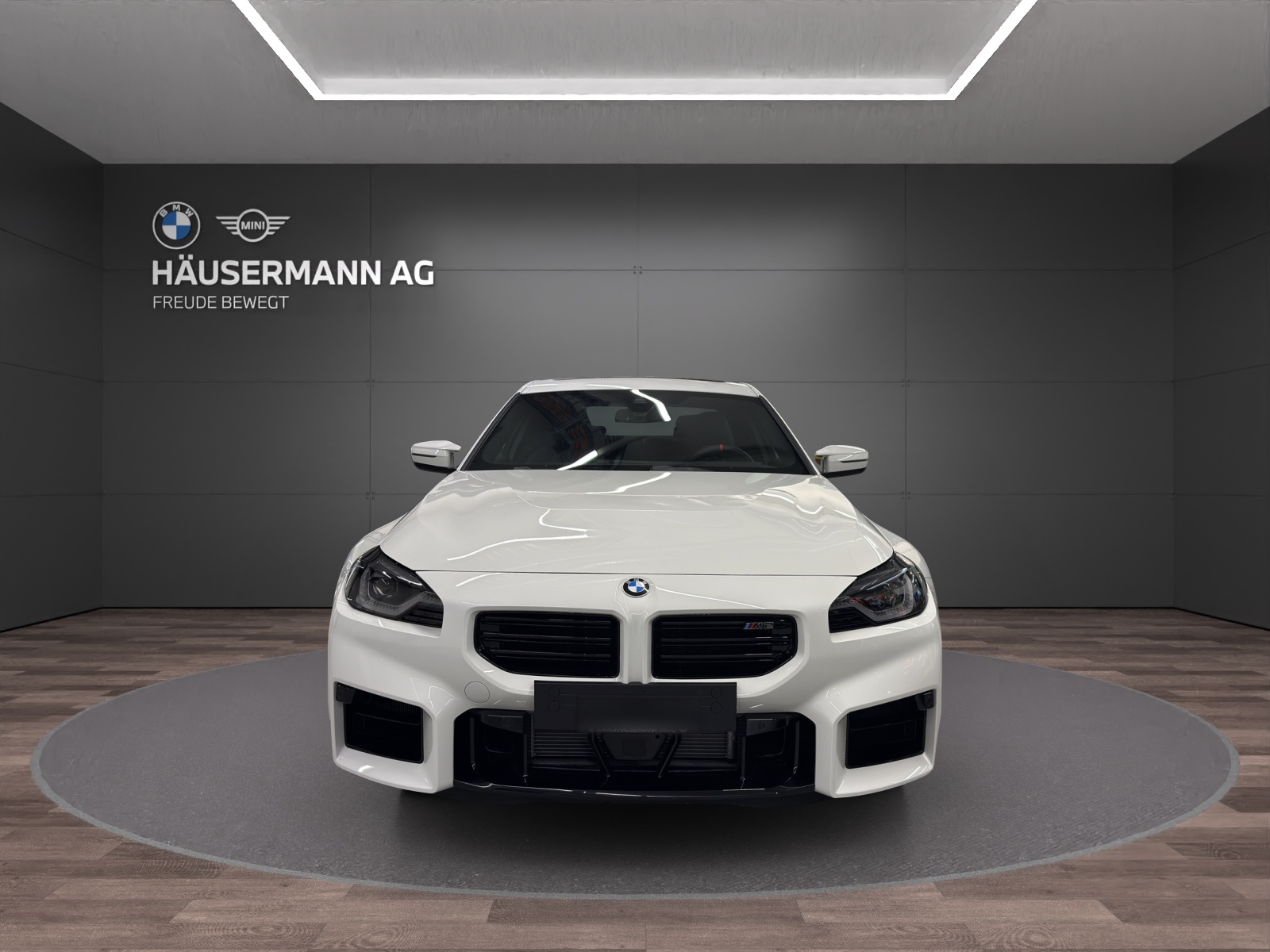 BMW M2 Steptronic-showroom-element-1