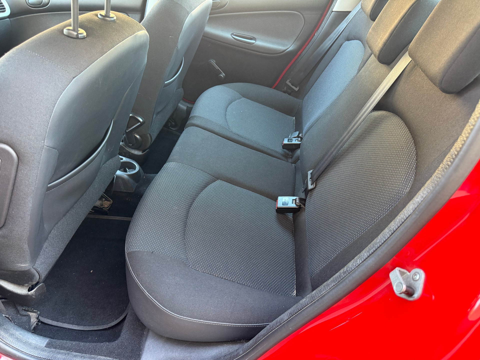 PEUGEOT 206+ 1.4 Trendy-image-8