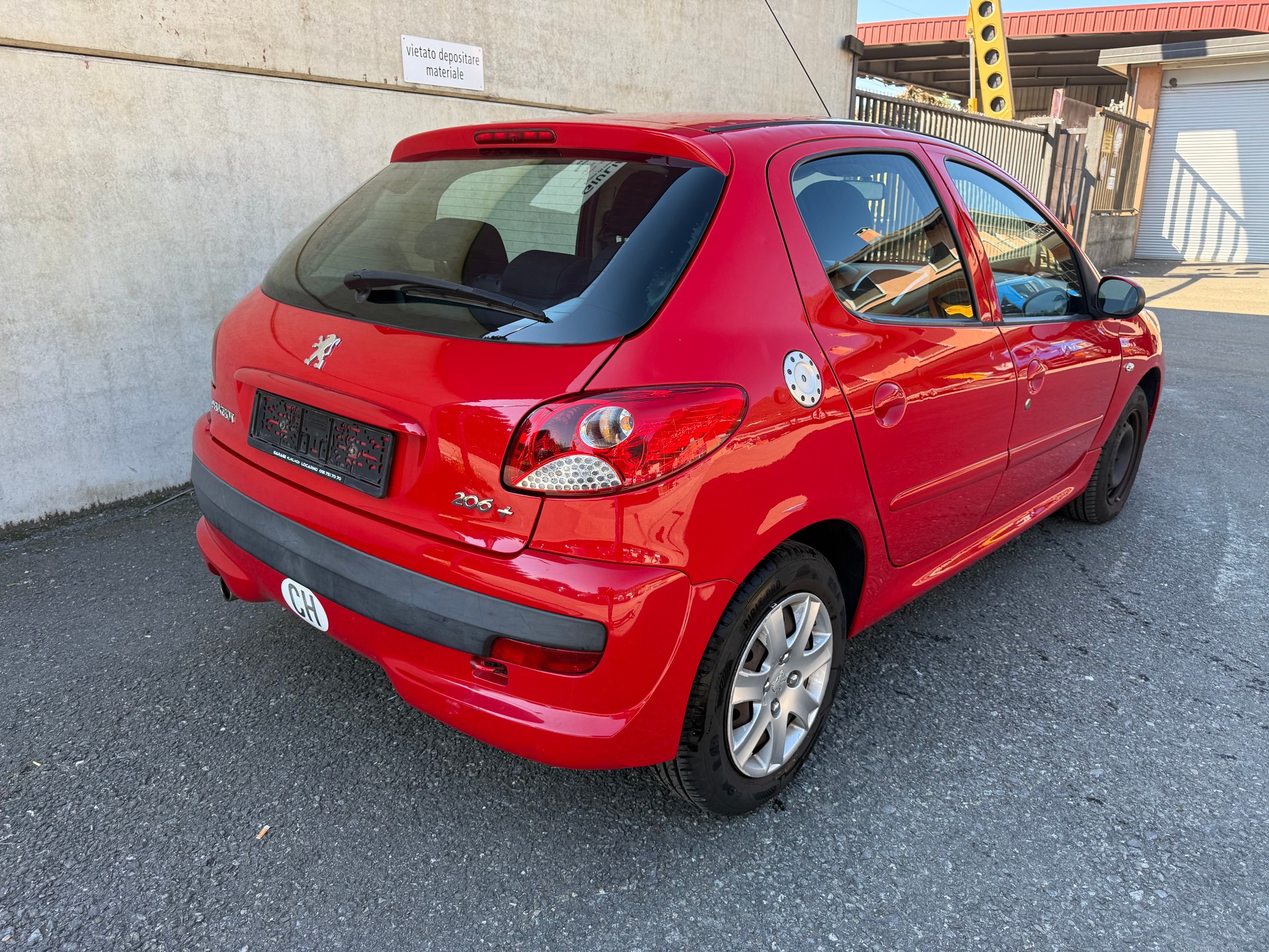 PEUGEOT 206+ 1.4 Trendy-image-3