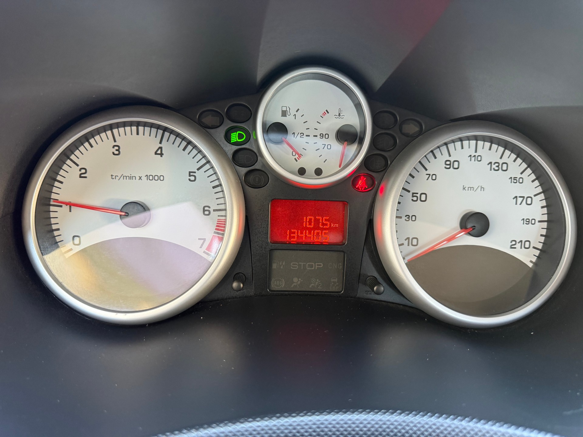 PEUGEOT 206+ 1.4 Trendy-image-11