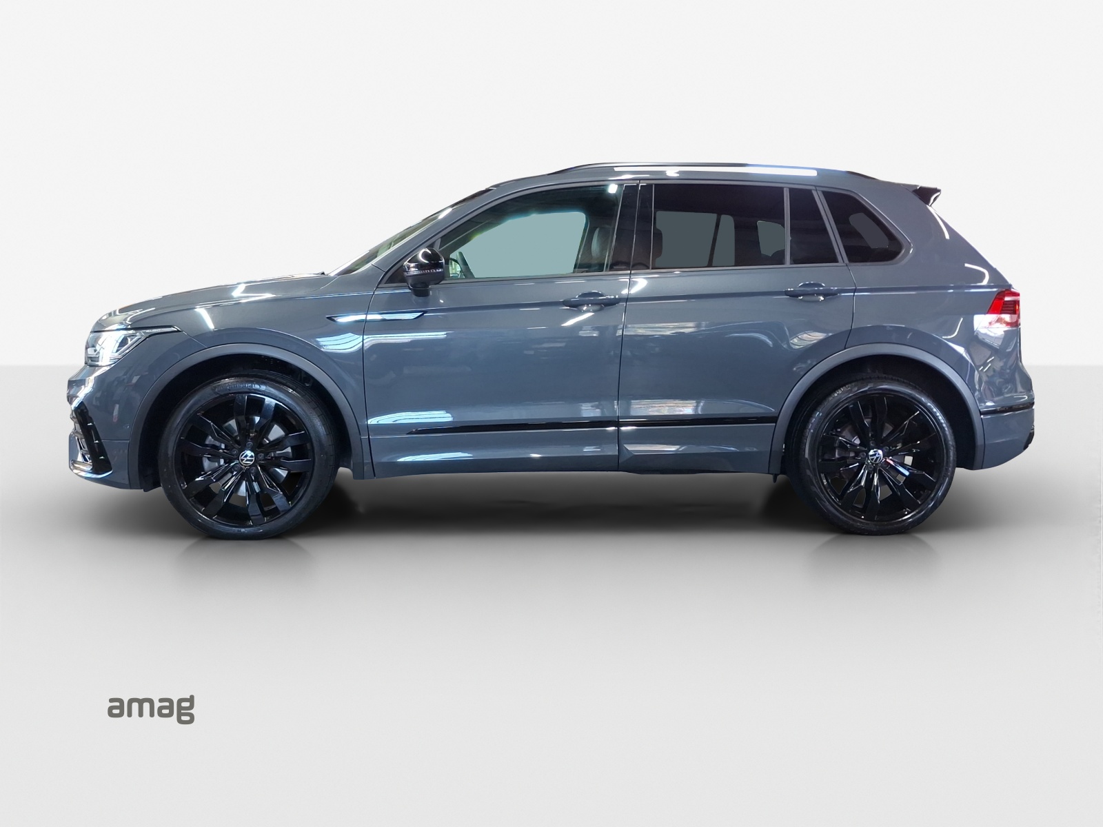 VW Tiguan 2.0TSI R-Line 4Motion DSG-showroom-element-1