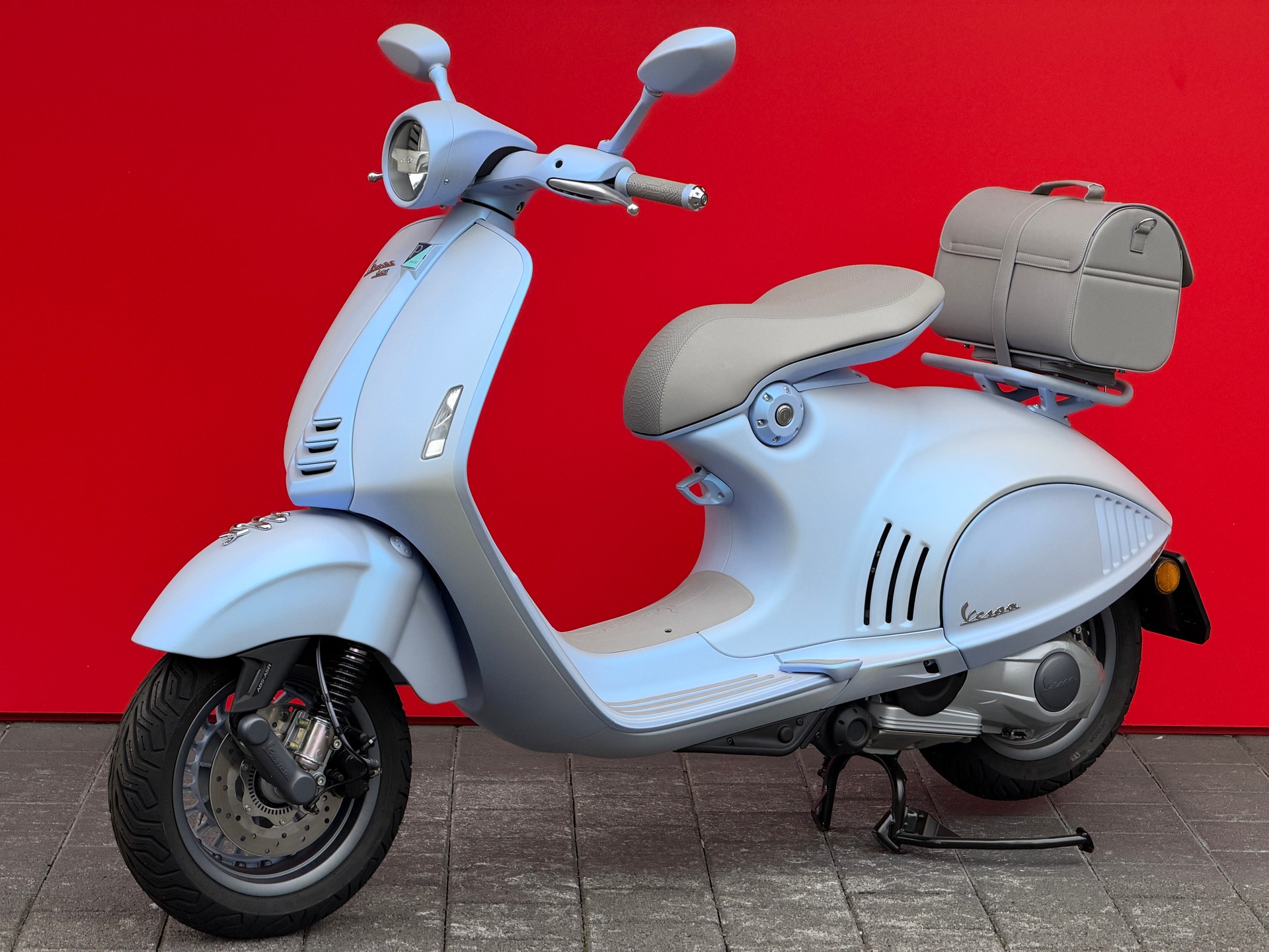 PIAGGIO Vespa 946 125 Snake-image-2