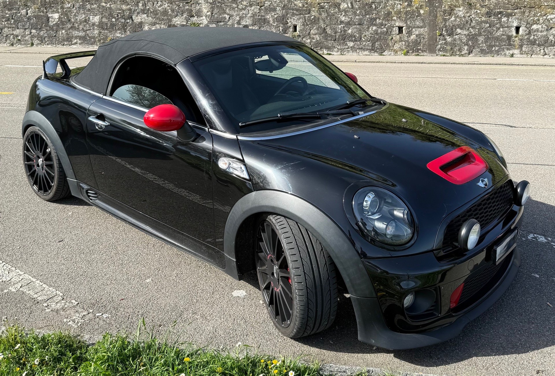 MINI Mini Cooper John Mini Cooper Works Roadster-image-3