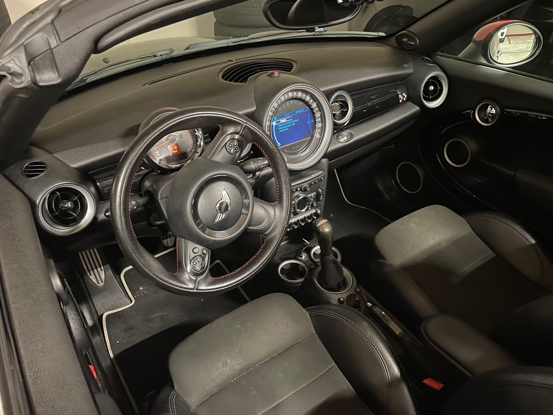 MINI Mini Cooper John Mini Cooper Works Roadster-image-5