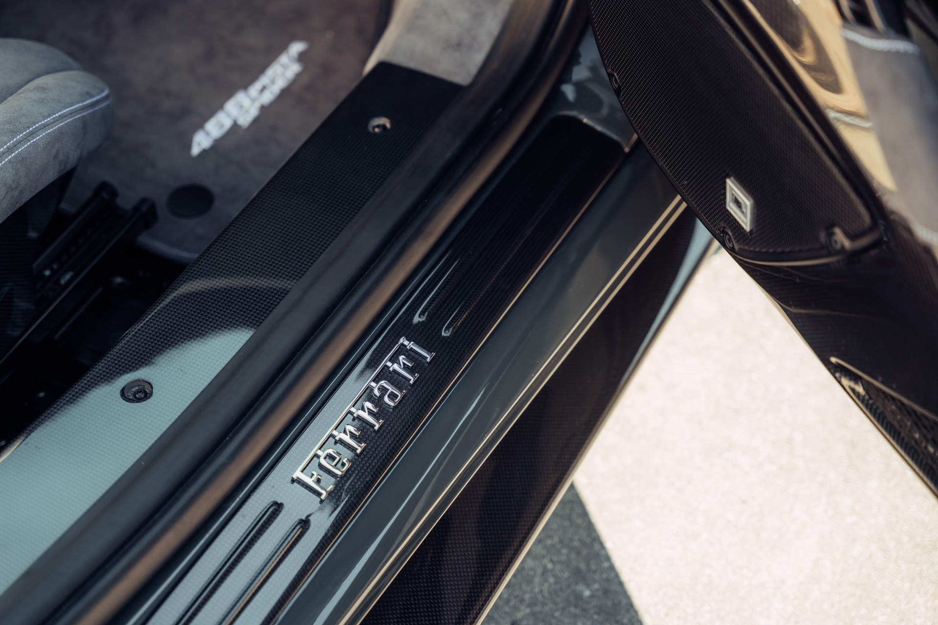 FERRARI 488 Pista Spider 3.9 V8-image-19
