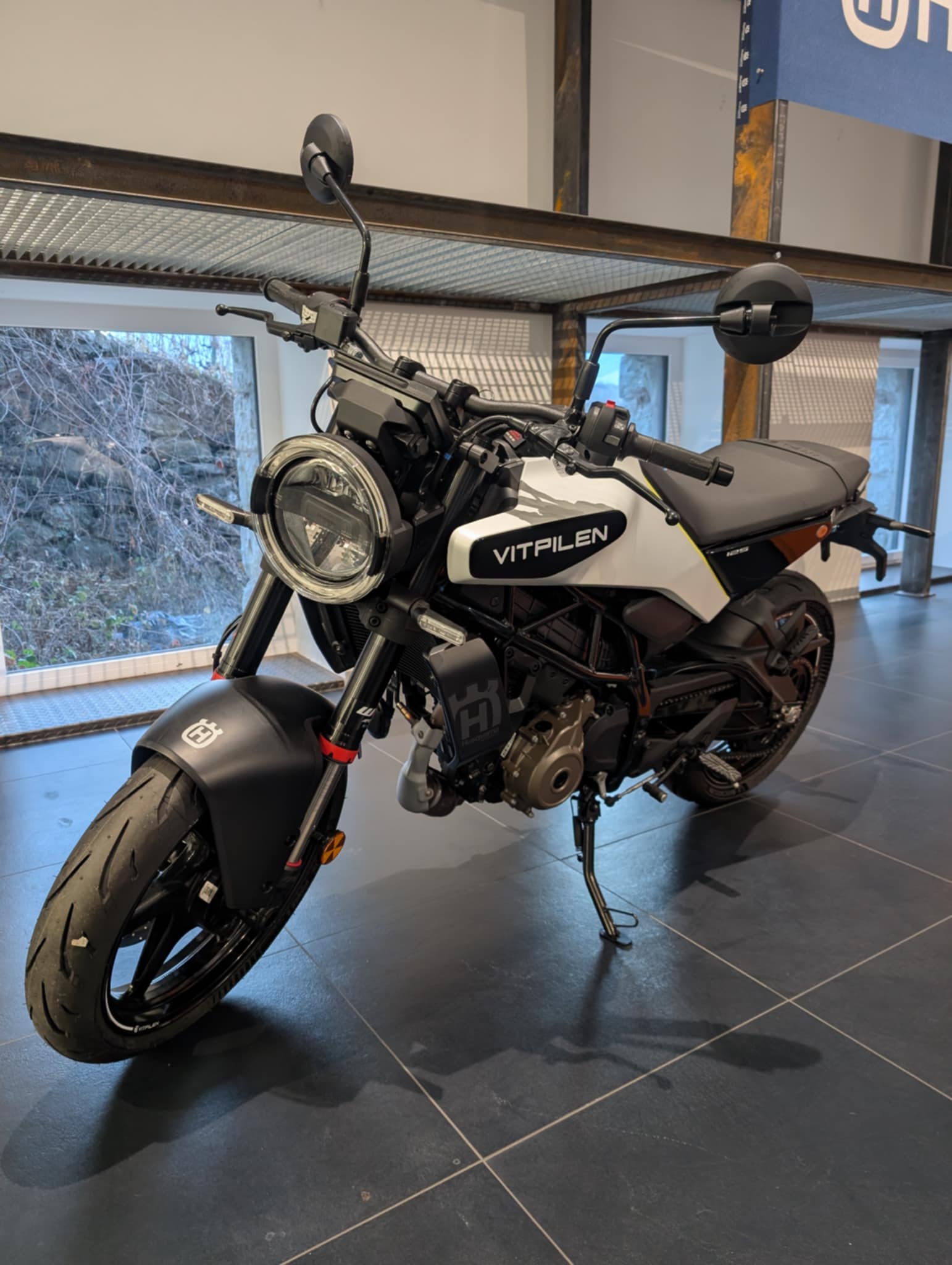 HUSQVARNA Vitpilen 125