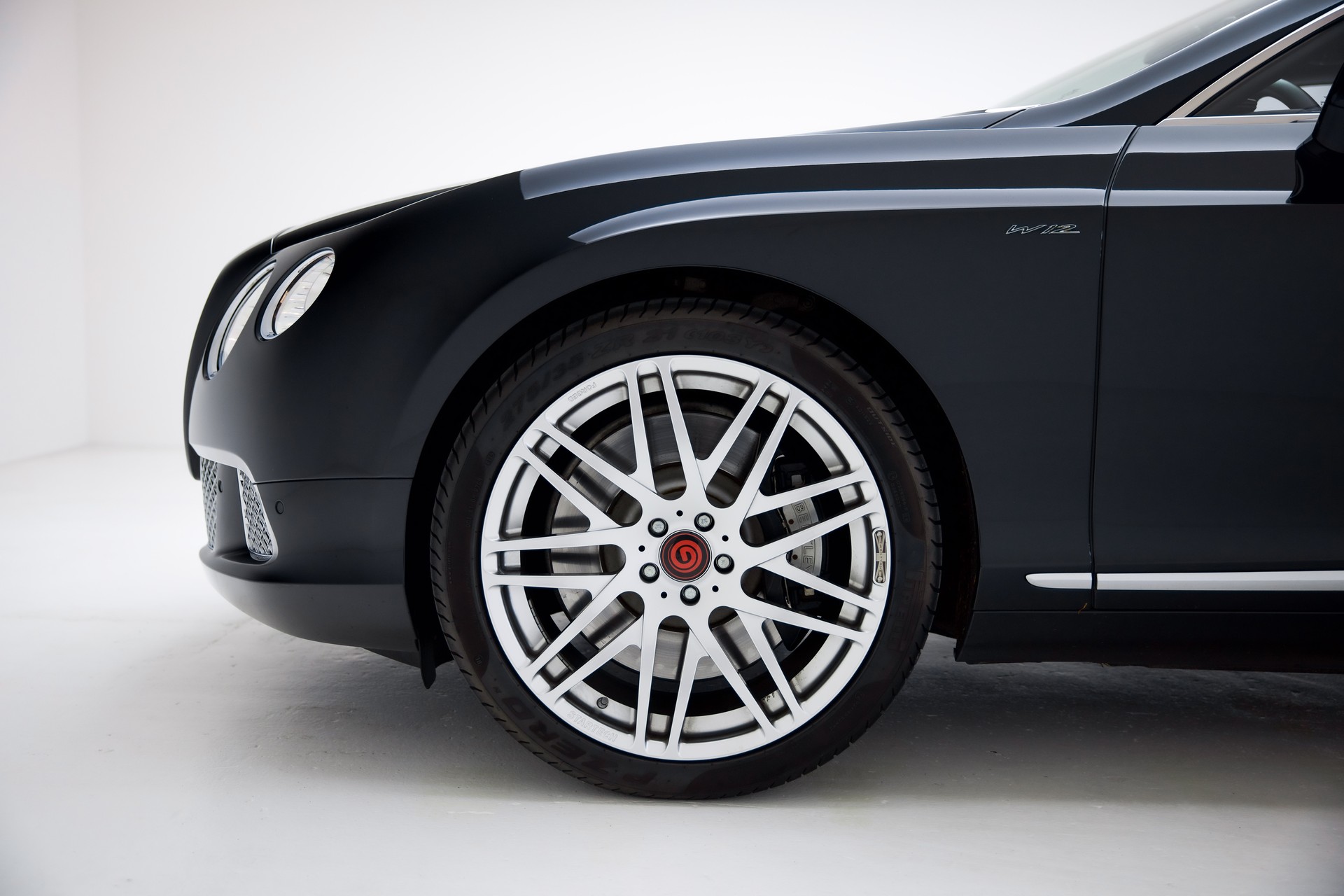 BENTLEY Continental GT 6.0 W12-image-13