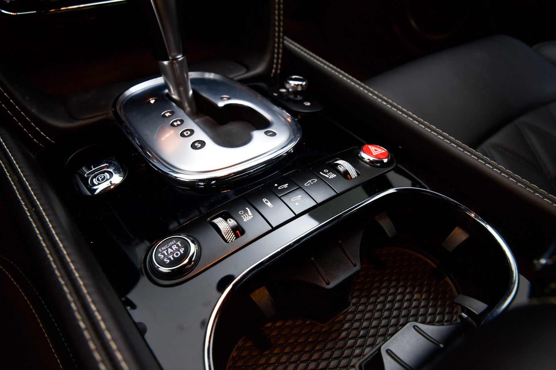 BENTLEY Continental GT 6.0 W12-image-20
