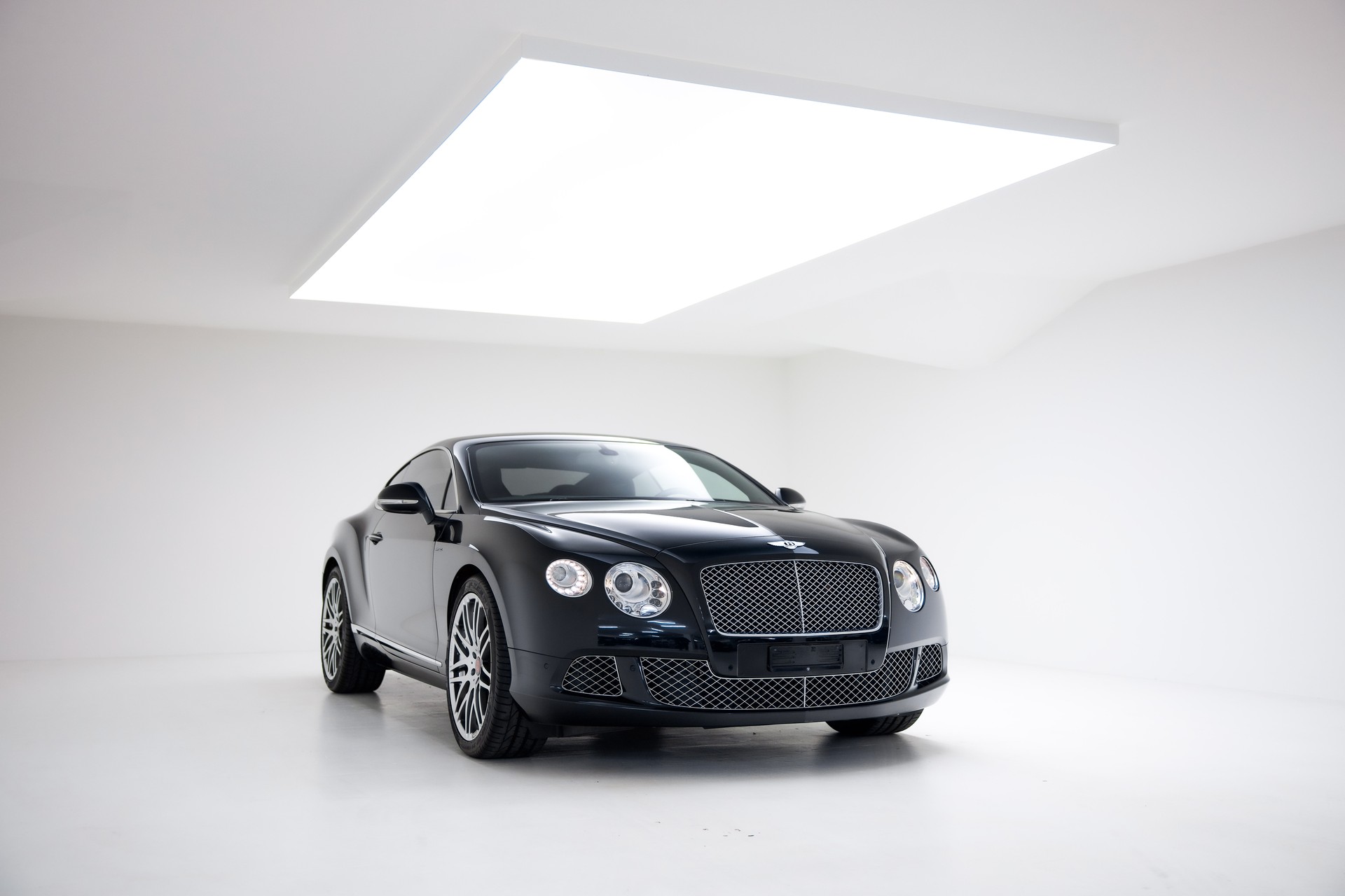 BENTLEY Continental GT 6.0 W12-image-5