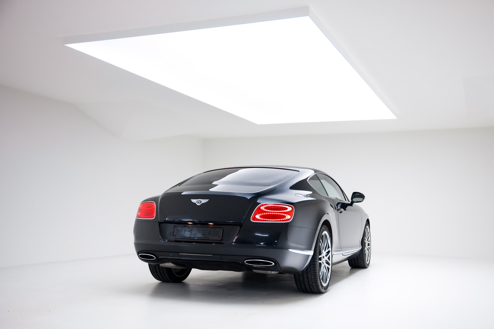 BENTLEY Continental GT 6.0 W12-image-9