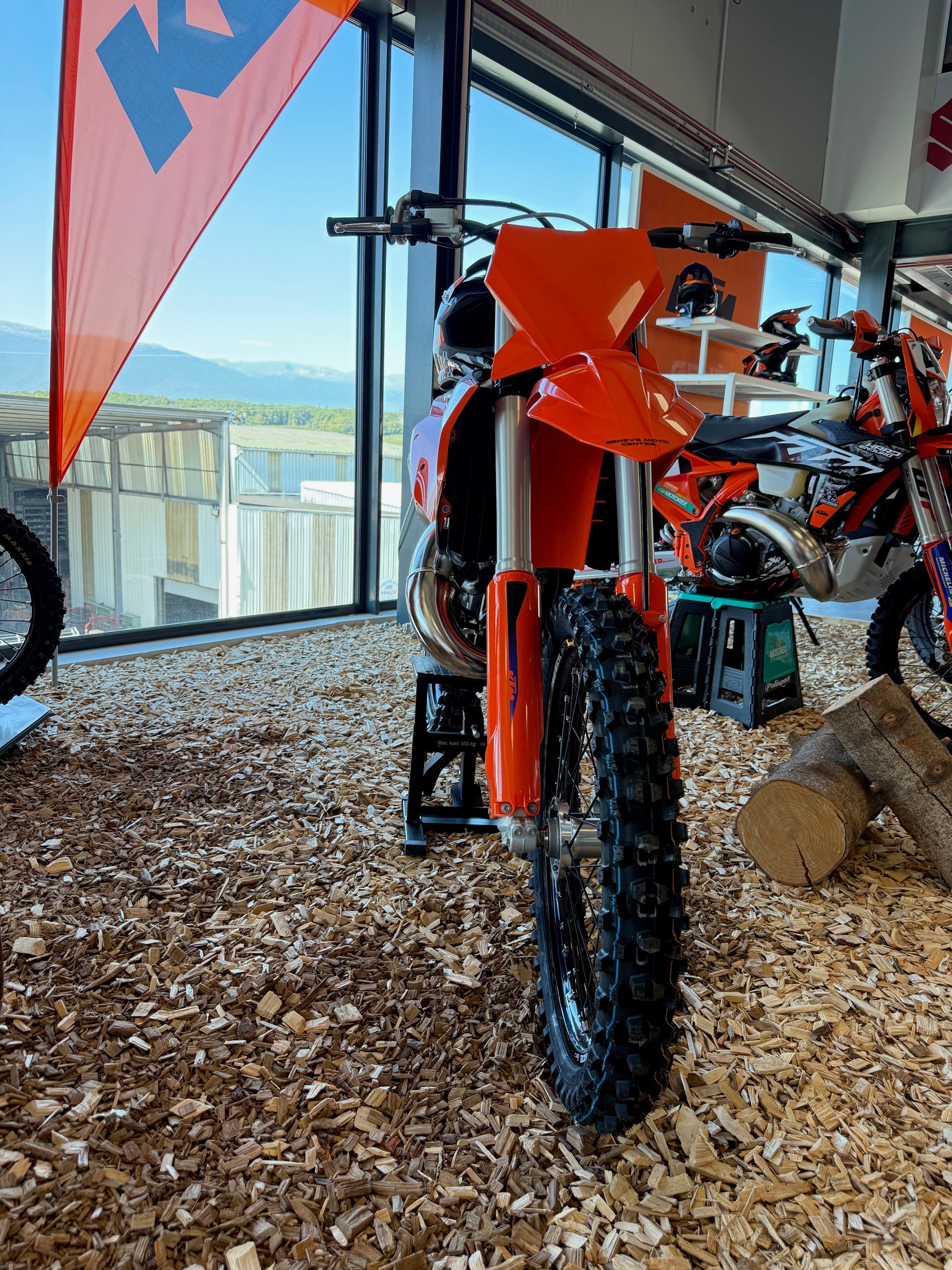 KTM 125 SX MY27-showroom-element-3