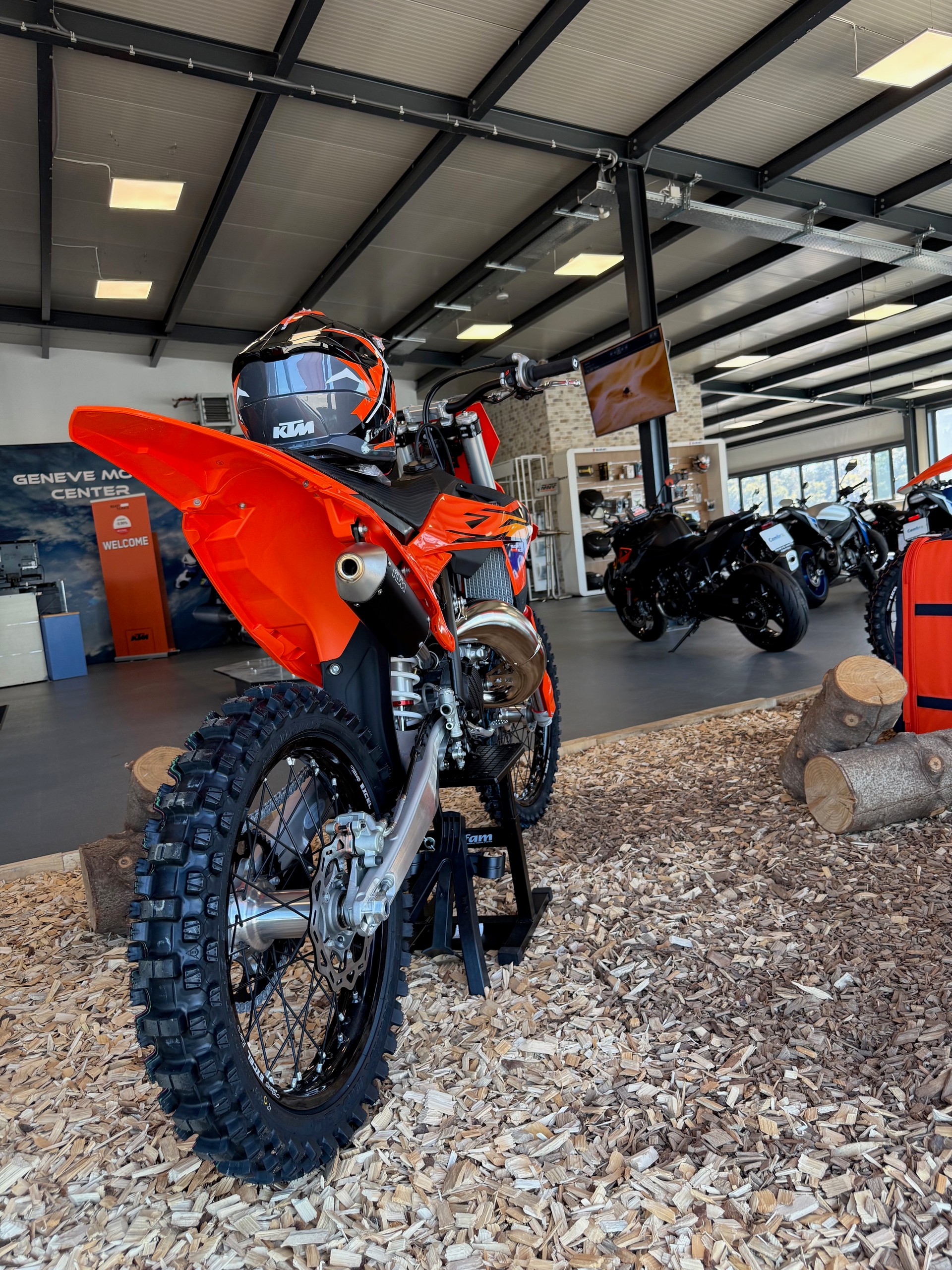 KTM 125 SX MY27-showroom-element-2