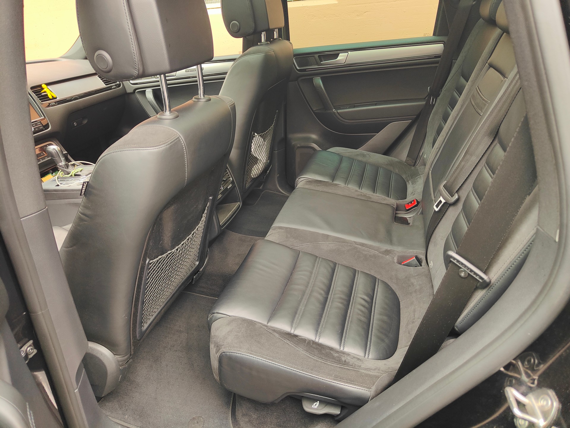 VW R-Line 3.0 V6TDI-image-14