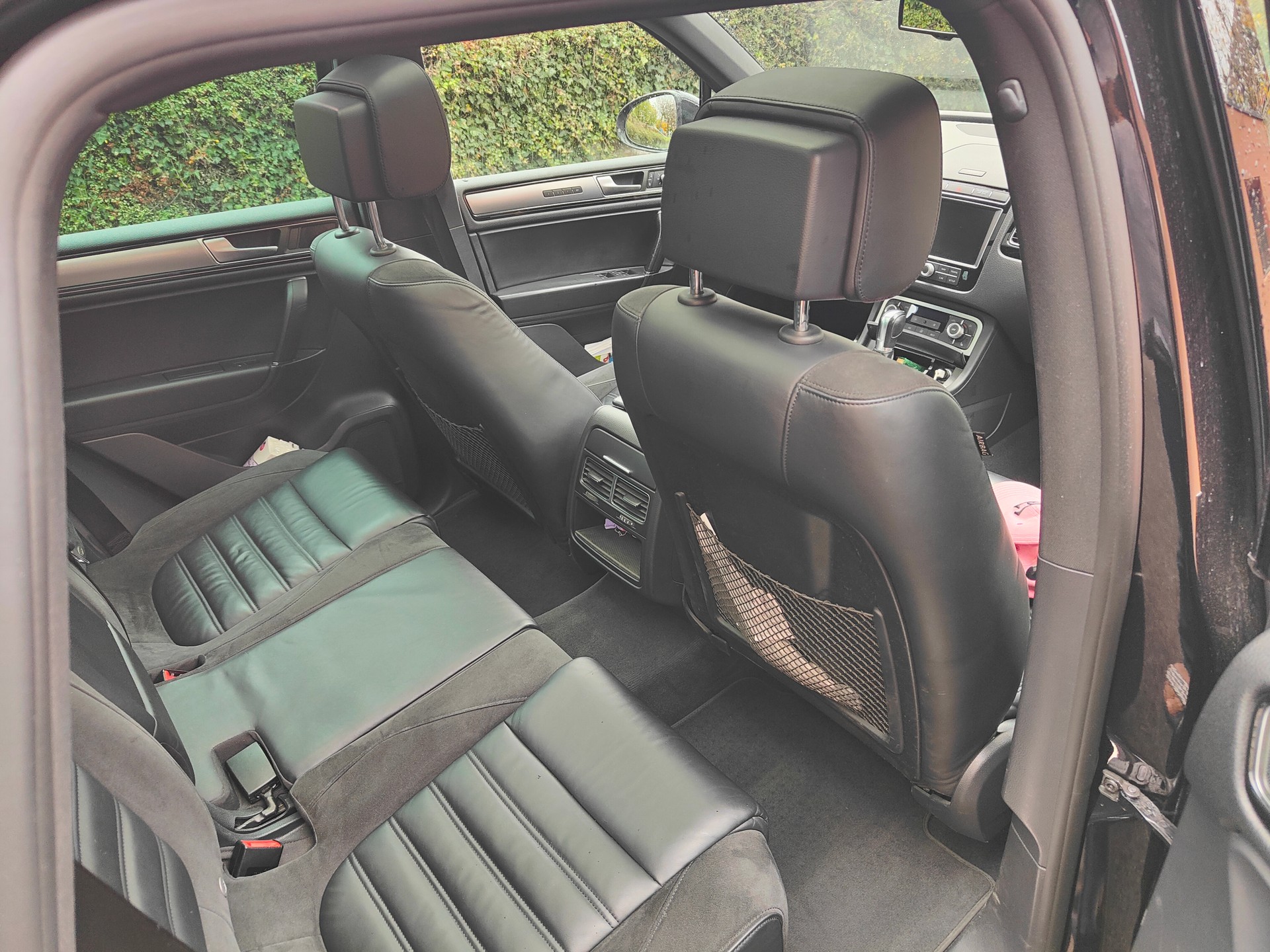 VW R-Line 3.0 V6TDI-image-6
