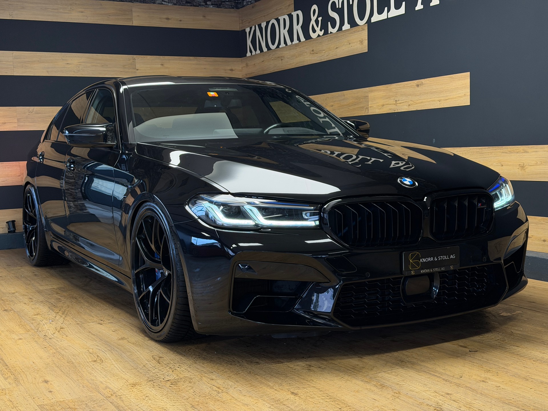 BMW M5 xDrive Drivelogic