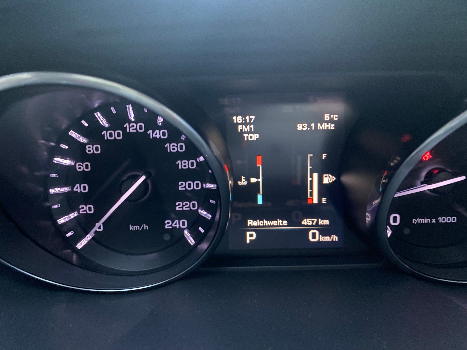 LAND ROVER RANGE ROVER SPORT-image-10