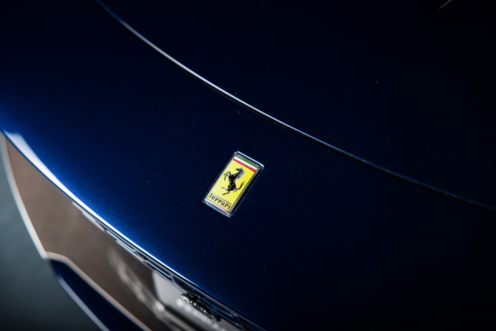 FERRARI Roma 3.9 V8 T Blu Pozzi /Cuoio-image-11