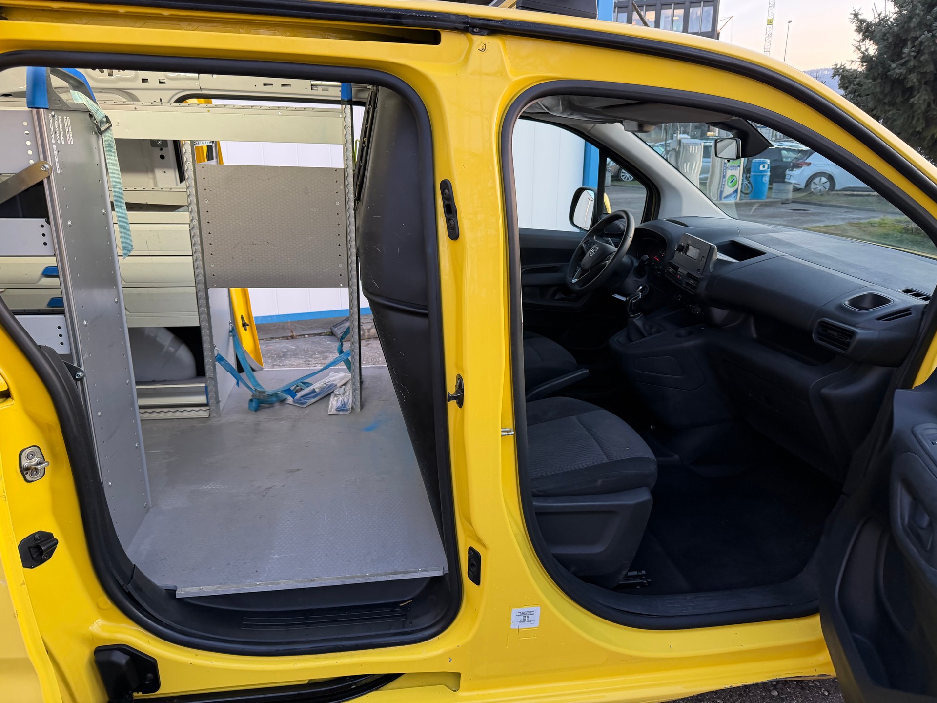 OPEL Combo 1.5 Cargo Enjoy s/s Erhöhte Nutzlast-image-12