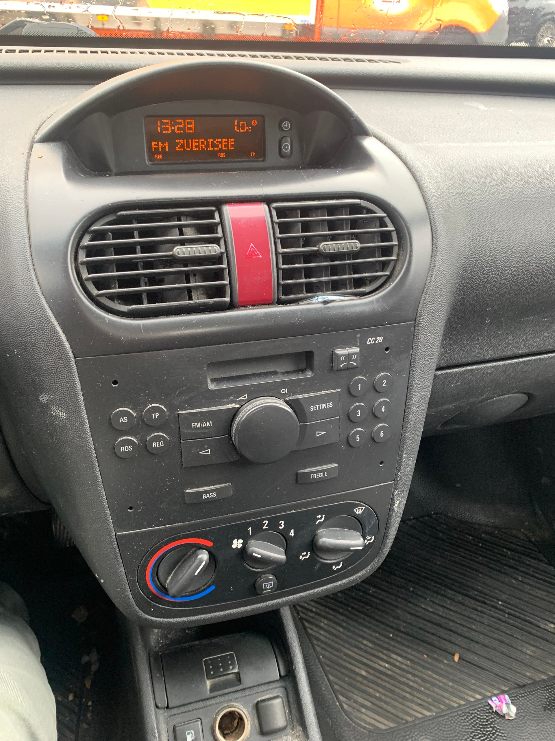 OPEL COMBO-image-8