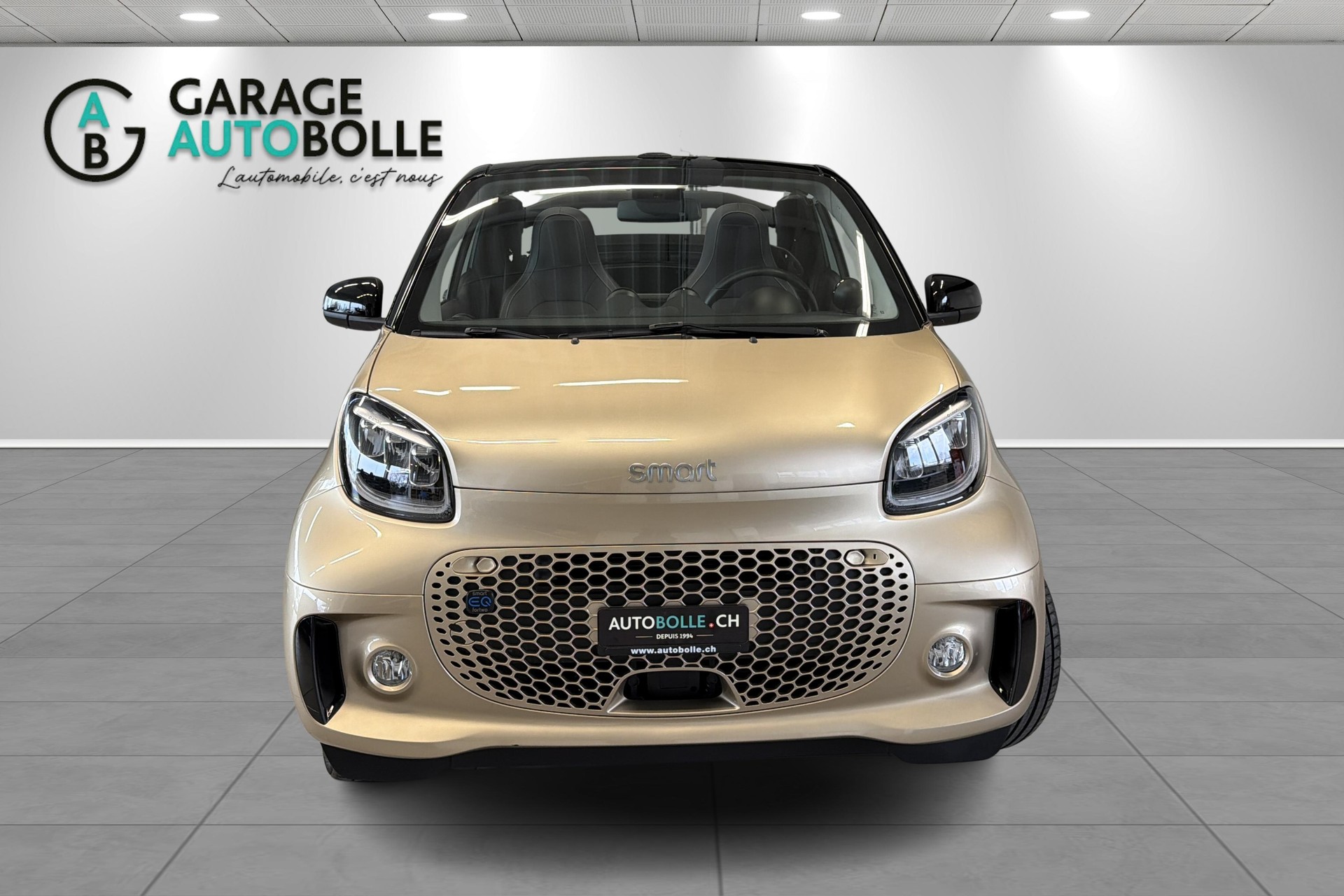 SMART fortwo EQ prime (incl. battery)-showroom-element-1