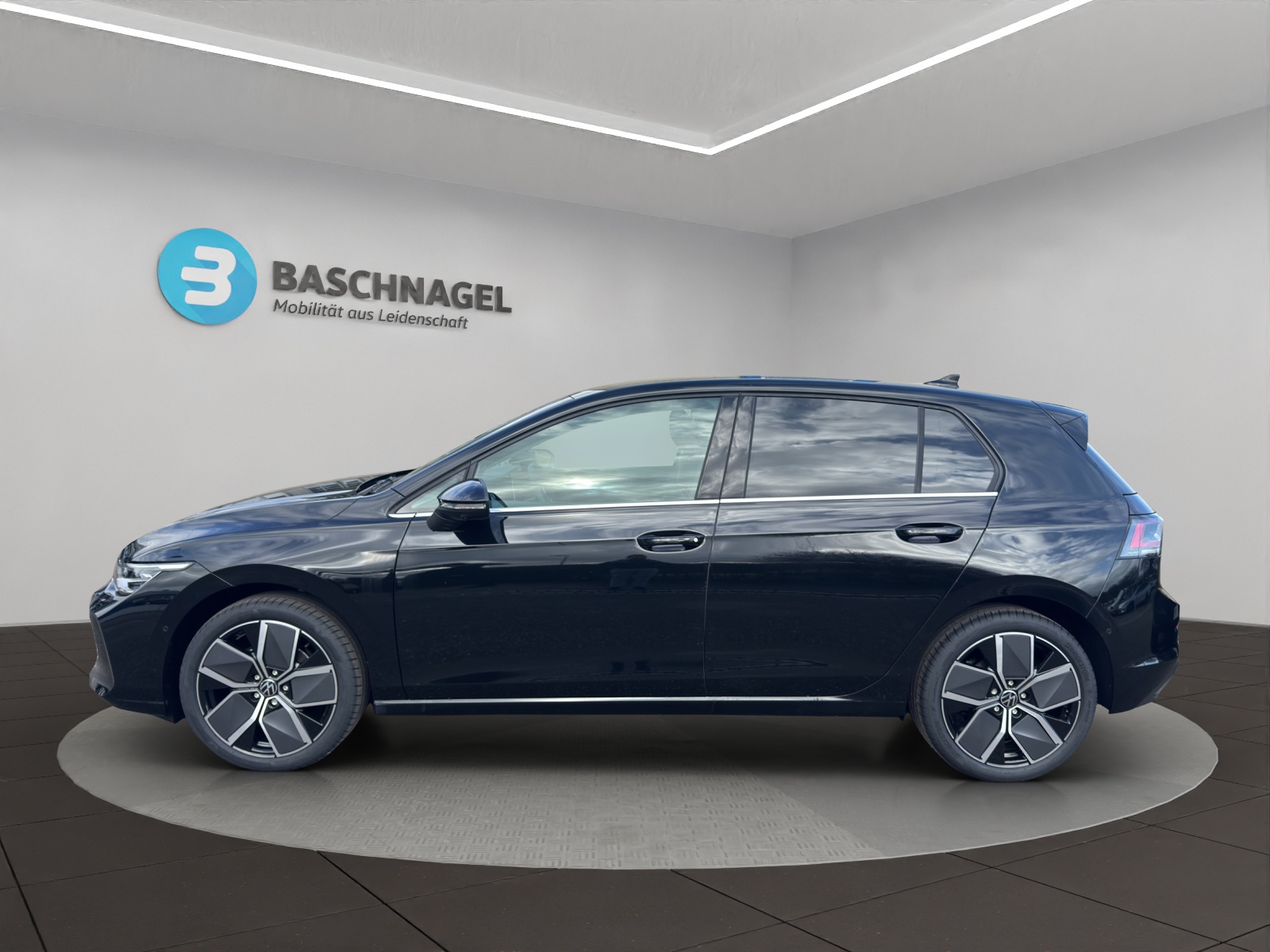 VW Golf 1.5 e TSI mHEV Style DSG-showroom-element-1
