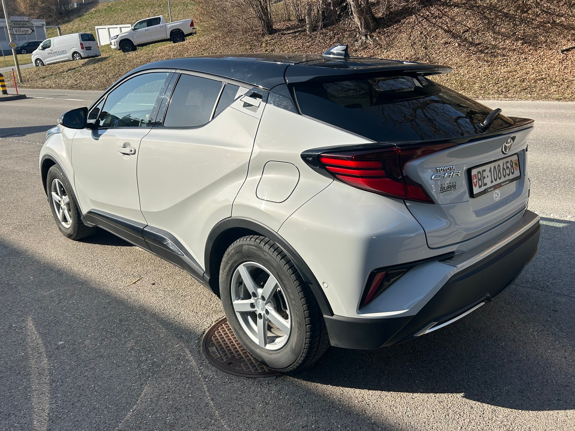 TOYOTA C-HR 2.0 HSD CVT GR Sport-image-5