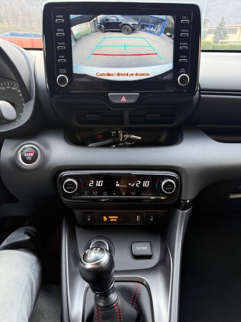 TOYOTA Yaris 1.6 GR Sport-image-10