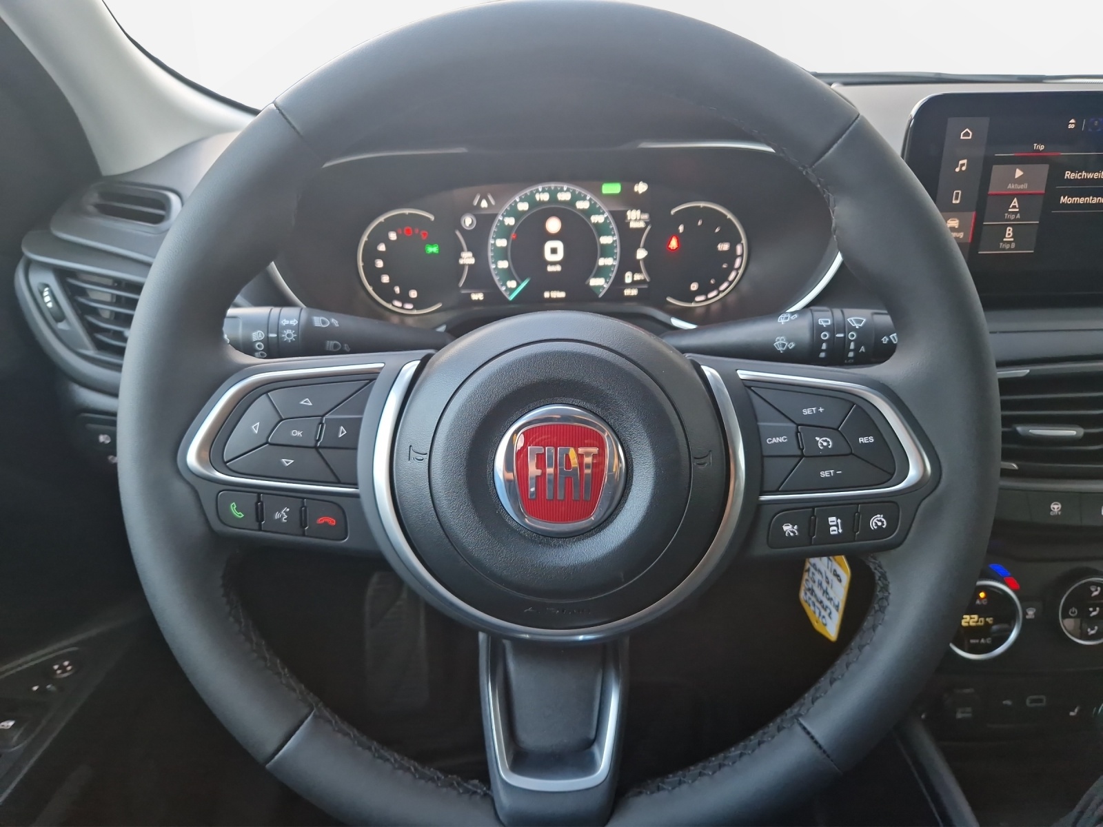 FIAT Tipo SW 1.5 Hybrid Swiss Edition-image-6