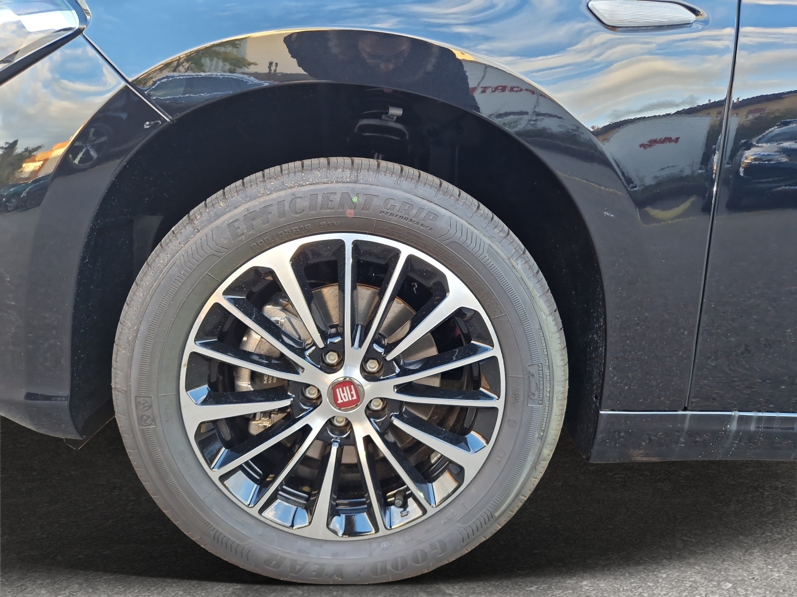 FIAT Tipo SW 1.5 Hybrid Swiss Edition-image-9