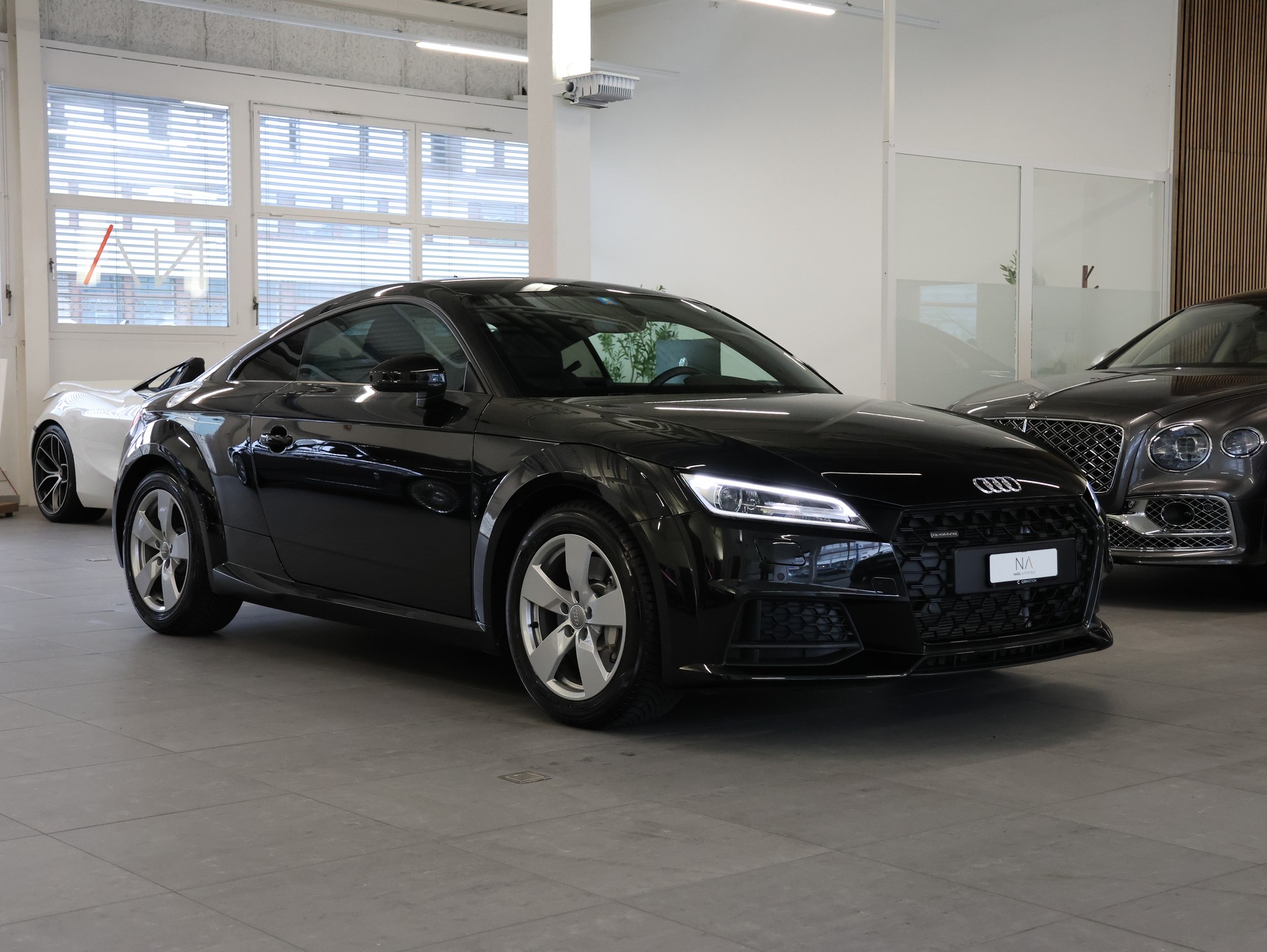 AUDI TT Coupé 45 TFSI quattro S-tronic *Sportabgassanlage* *Bang & Olufsen* *Rückfahrkamera*-showroom-element-1