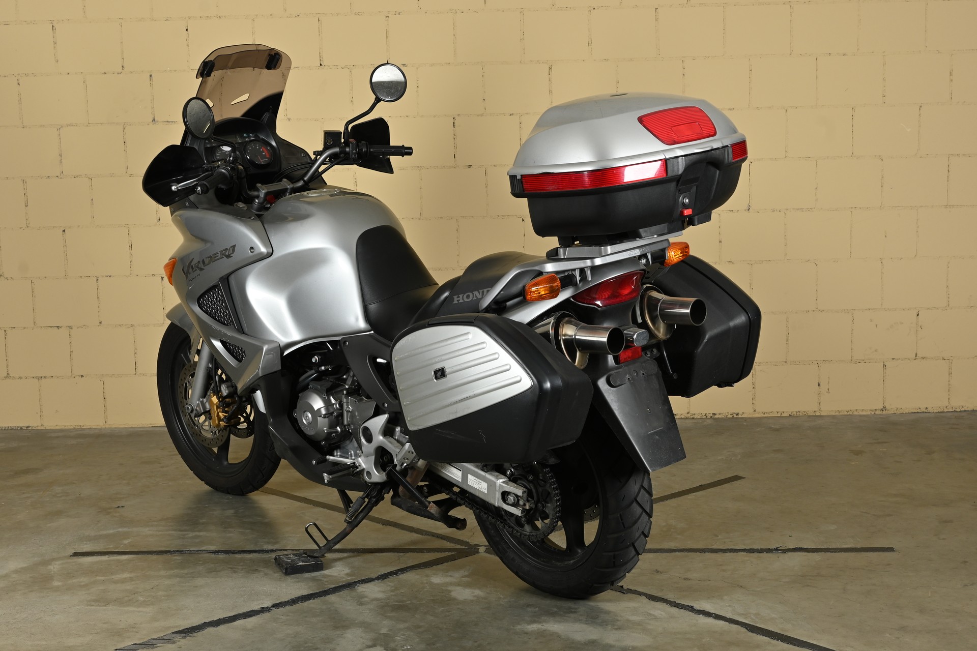 HONDA XL 1000 V Varadero ABS-image-4