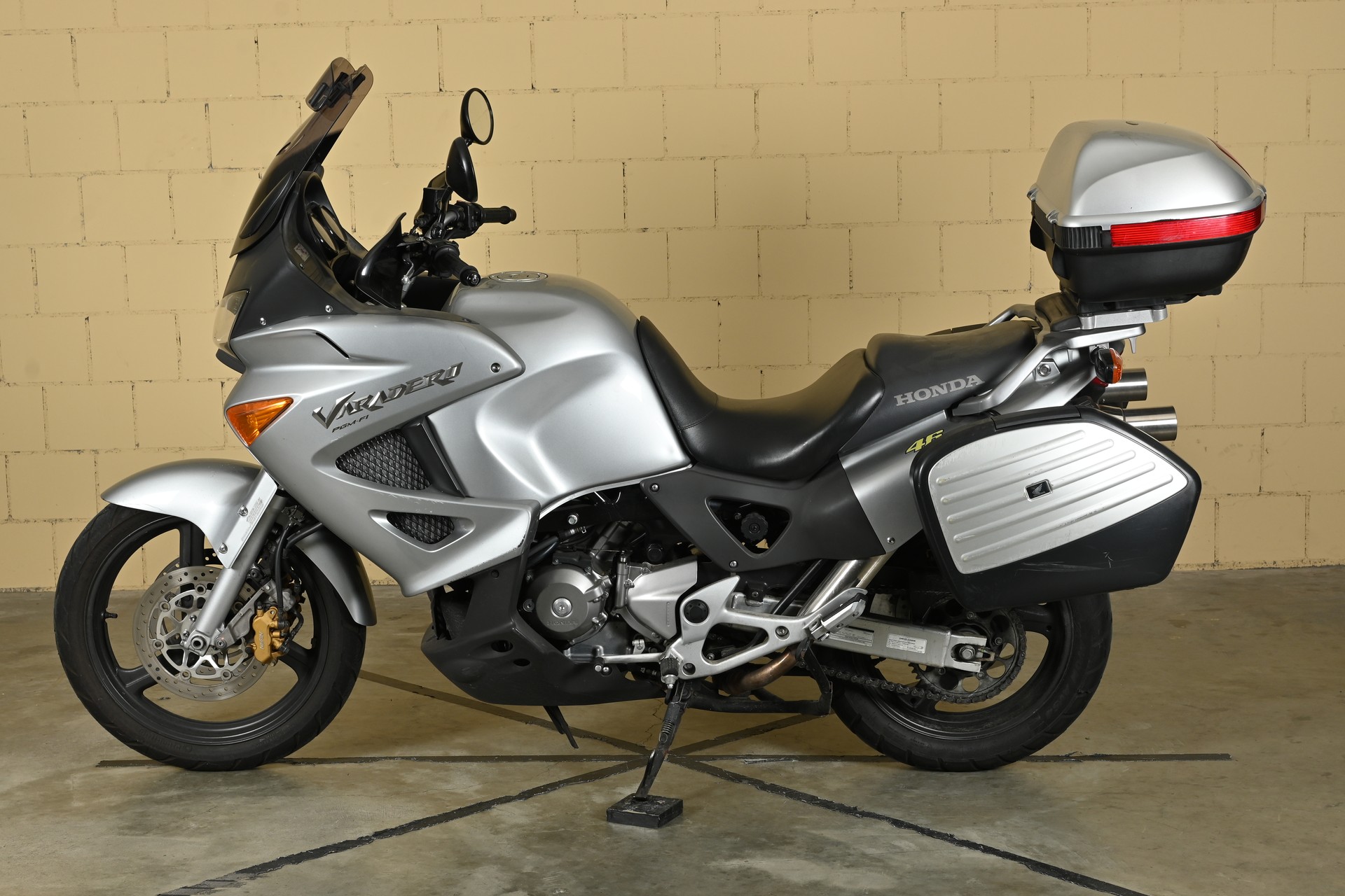 HONDA XL 1000 V Varadero ABS-image-3