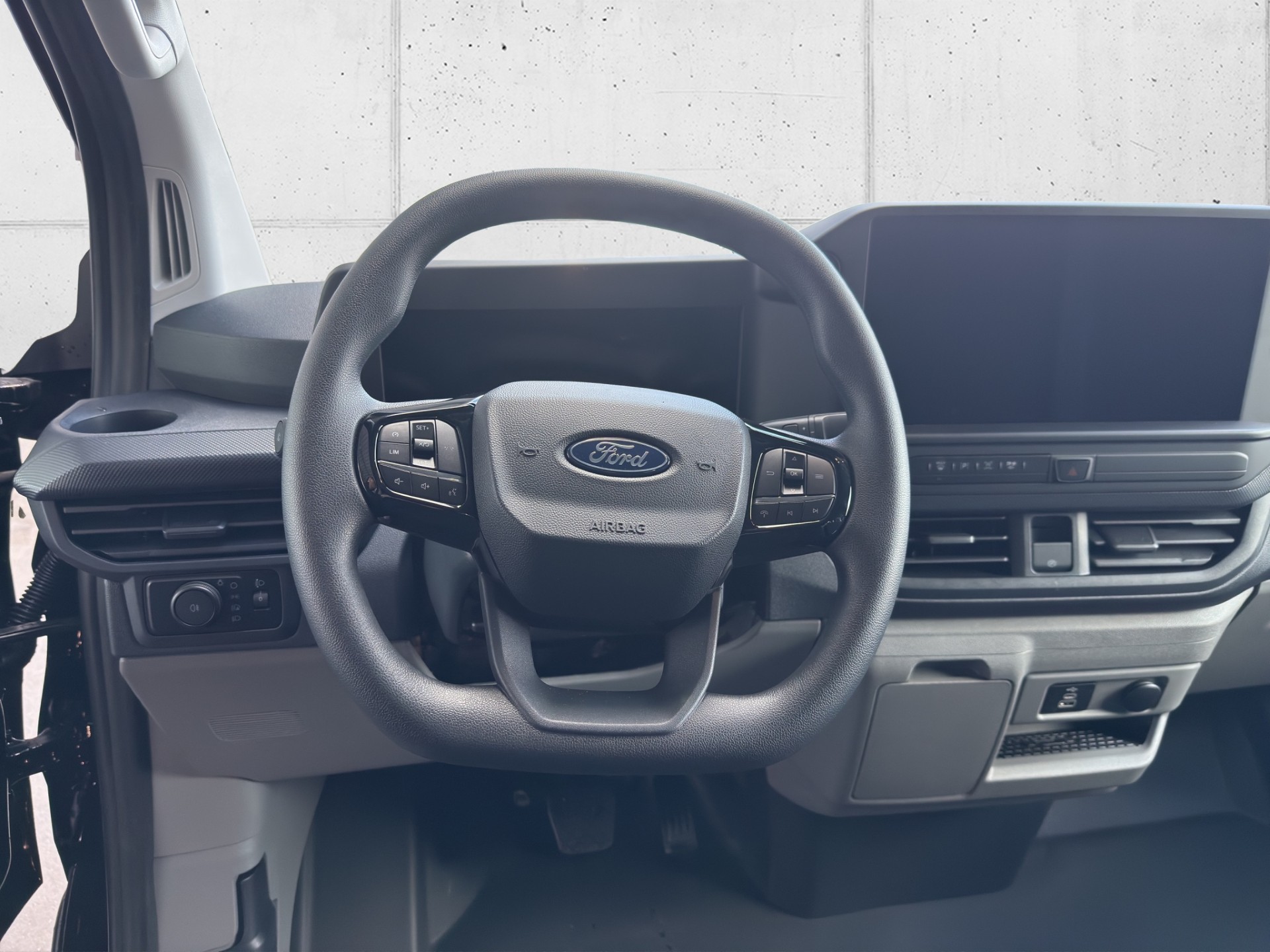 FORD Transit C Van 320 L1 2.0 EcoBlue 136 Trend-image-8