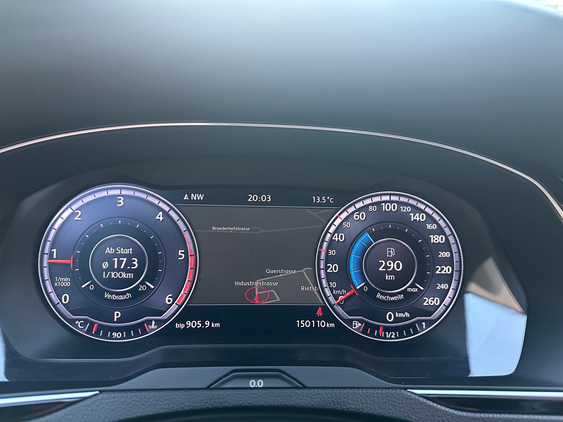 VW Passat Variant 2.0 TDI BMT High. DSG 4Motion-image-15