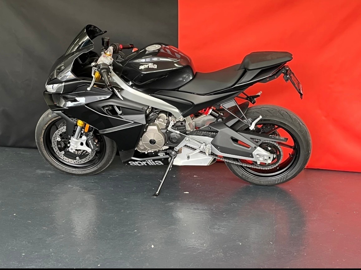 APRILIA RS 660 Factory black level lll-image-5