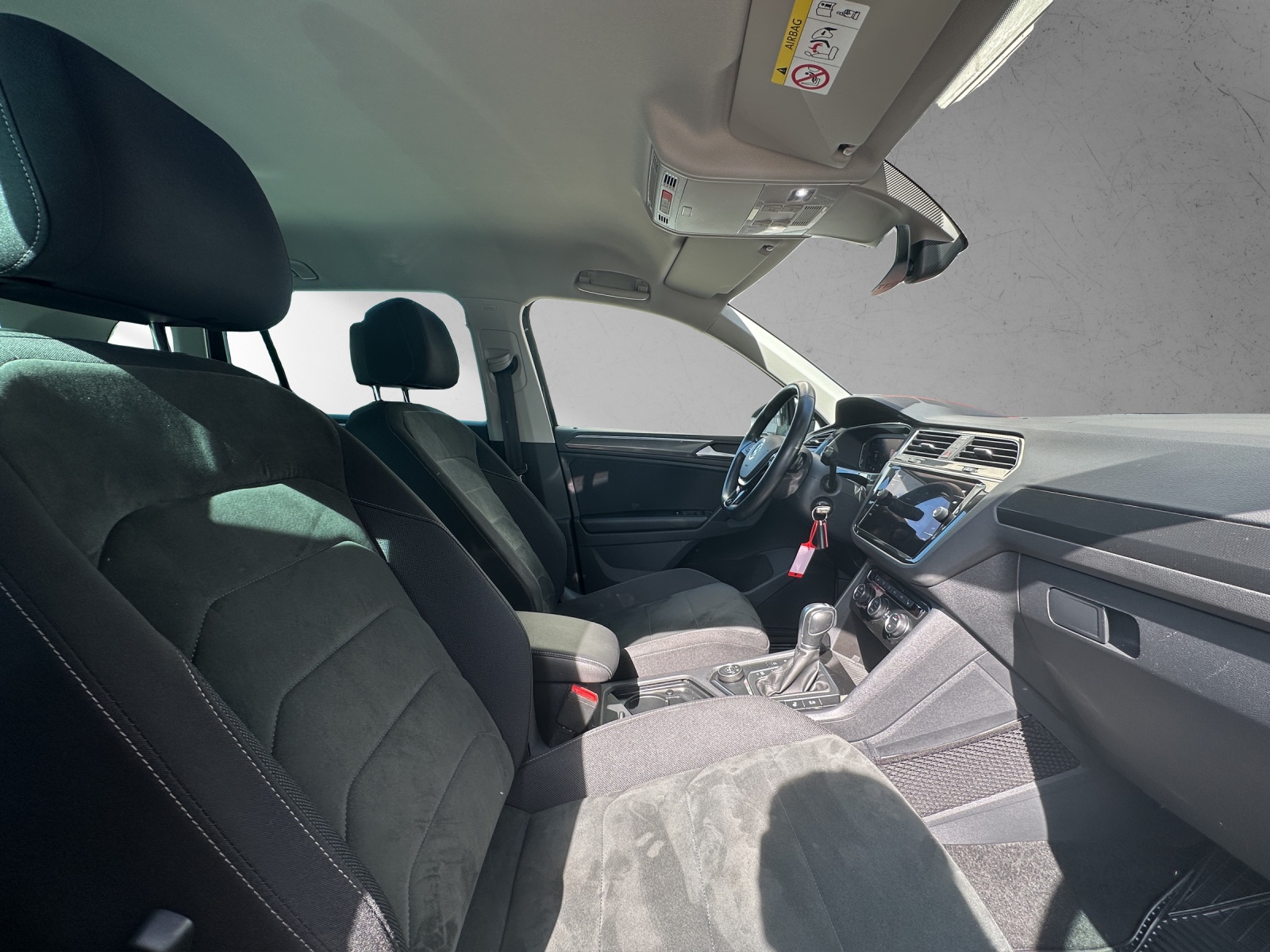 VW Tiguan 2.0 TDI SCR Highline 4Motion DSG-image-11